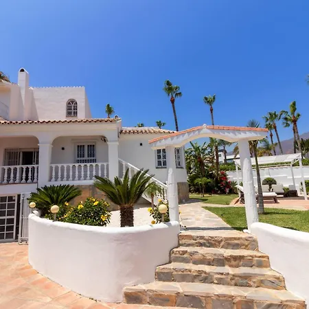 Hotel Beautiful Andalusian-style With Huge Private Pool, Outdoor Jacuzzi, Amazing Sea And Mountain Views, Close To The Beach, Walking Distance To Golf Courses And Amenities